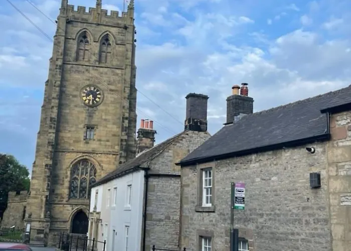 Beautiful Listed 3 Bedroom Cottage With Wood Burner
