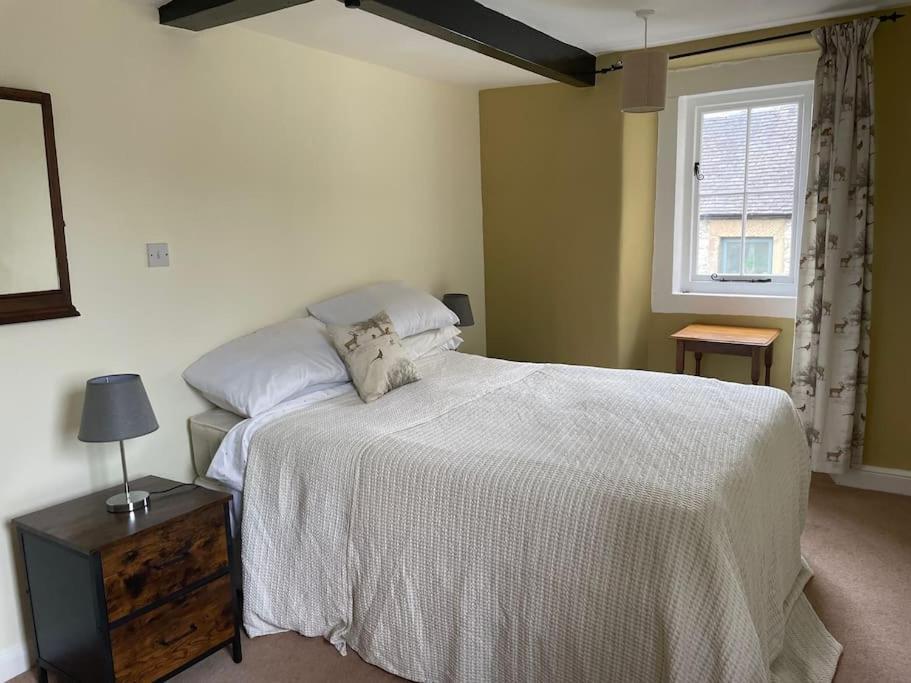 Beautiful Listed 3 Bedroom With Wood Burner * Youlgreave