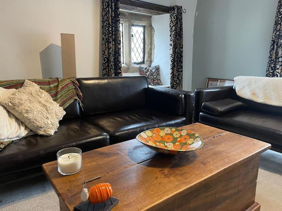 Beautiful Listed 3 Bedroom With Wood Burner Holiday home *