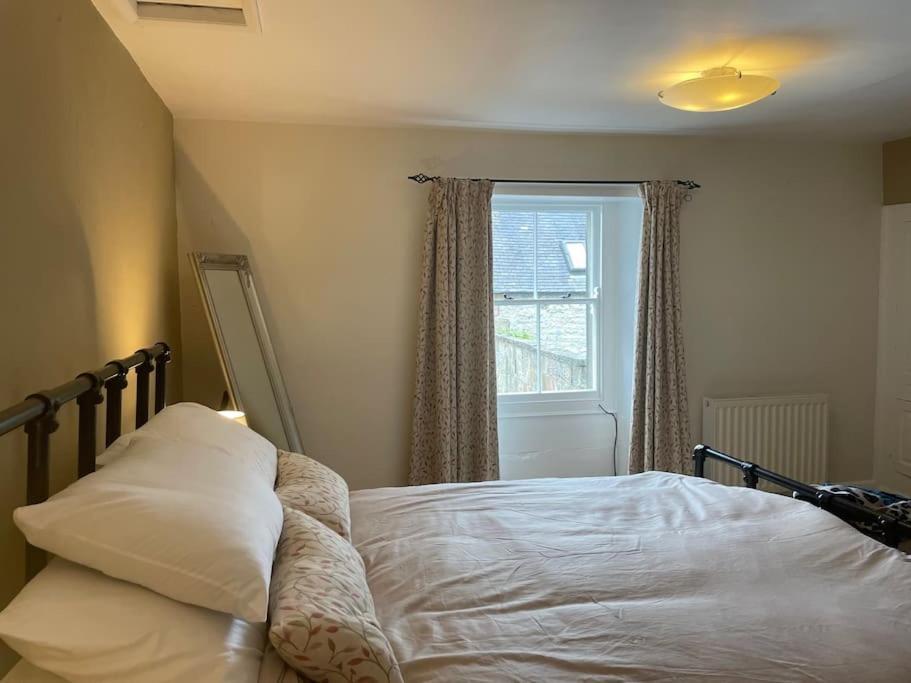 Beautiful Listed 3 Bedroom With Wood Burner Youlgreave