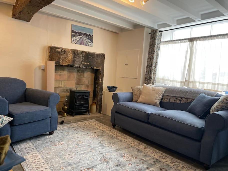 Beautiful Listed 3 Bedroom With Wood Burner Holiday home